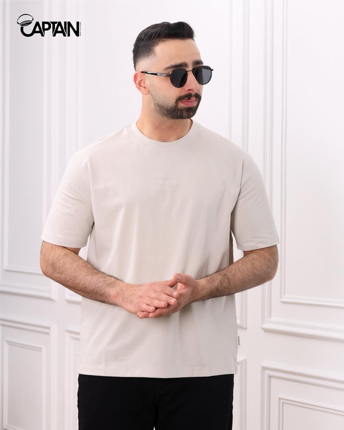 تيشيرت فاتح
